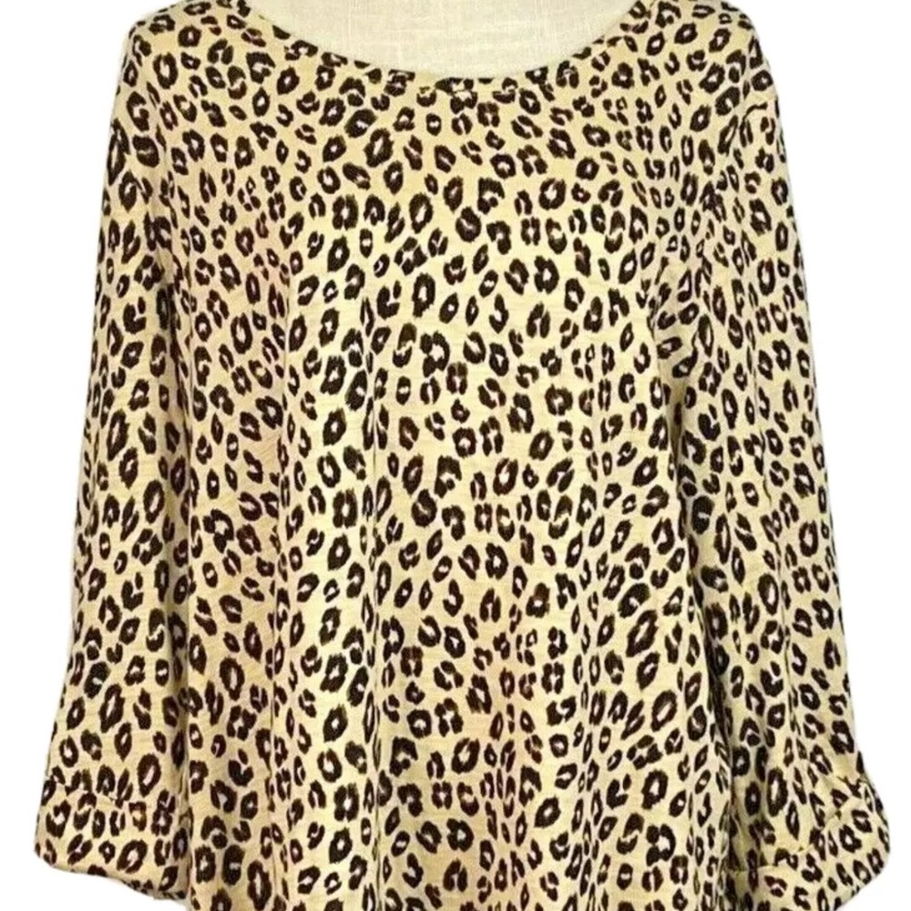 Chico's Cheetah Print top, size 3 (XL)
